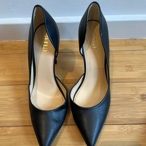 Ana close-toed black heels, size 7.5